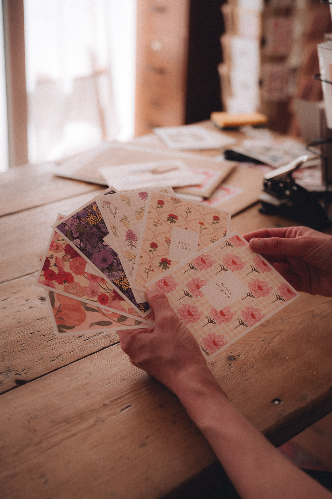 cartes postales florales Pablo est une fille