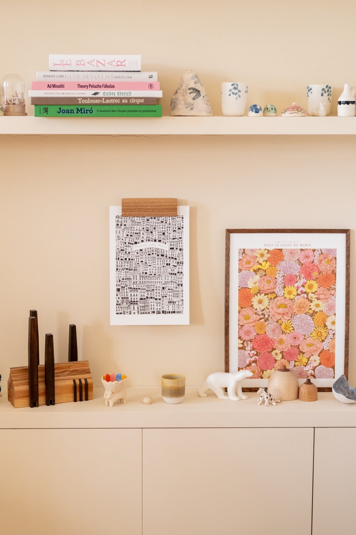 Affiches douces et délicates illustrées par l’illustratrice Pablo est une fille