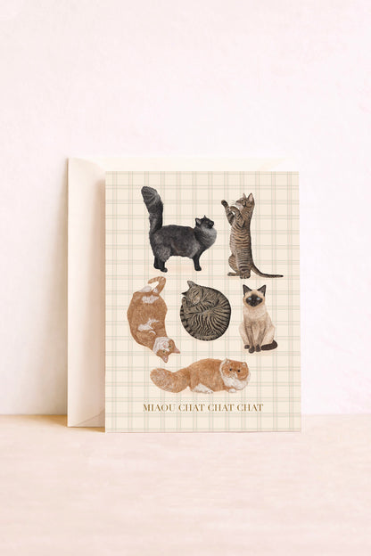 Carte postale A6 illustrée de cinq chats en pointillisme sur fond à carreaux beige