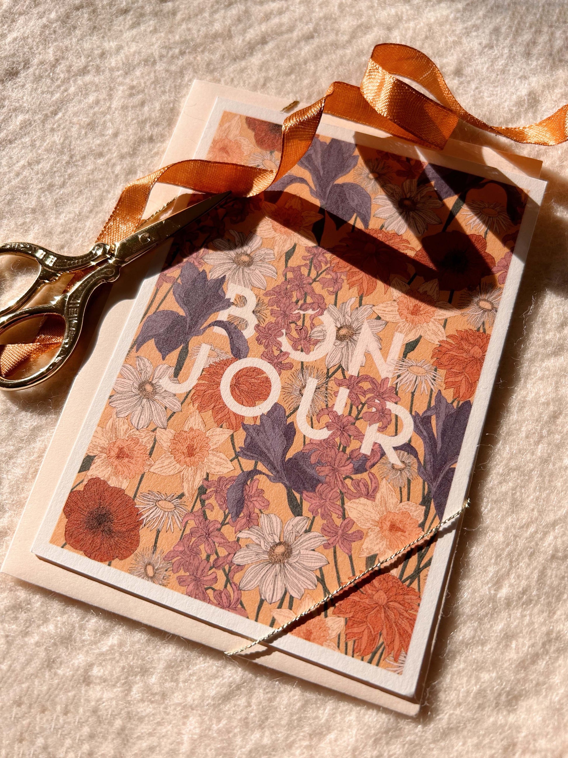 Jolie carte florale bonjour, teintes chaudes