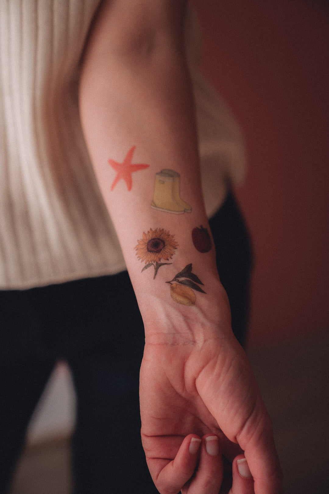 Assemblage de tattoos Pablo est une fille
